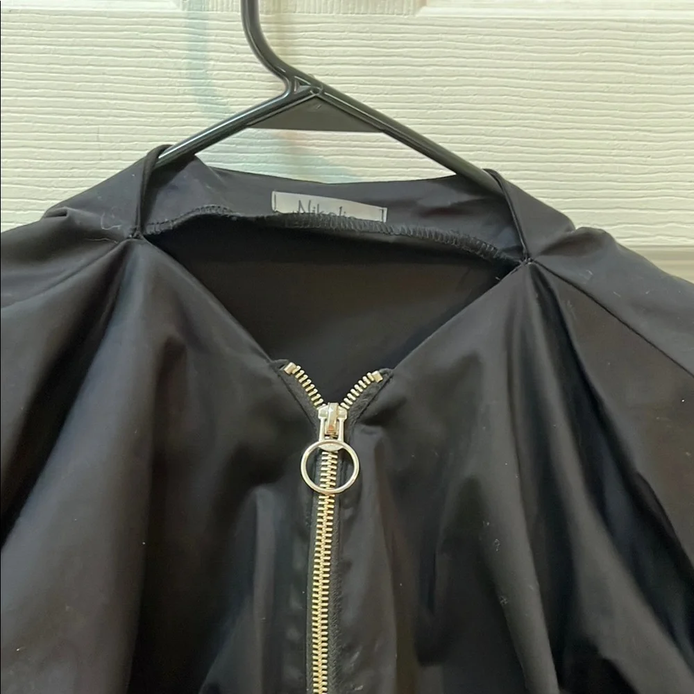 Nikolia Black Puff Sleeve Zip-Up Top - Picture 6 of 8